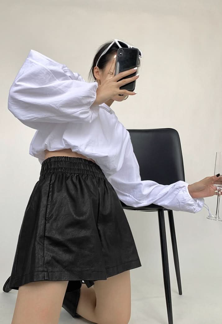 美シルエットブラックレザーハーフパンツ - select store mirror me美シルエットブラックレザーハーフパンツ189327876mirror meselect store mirror me189327876S