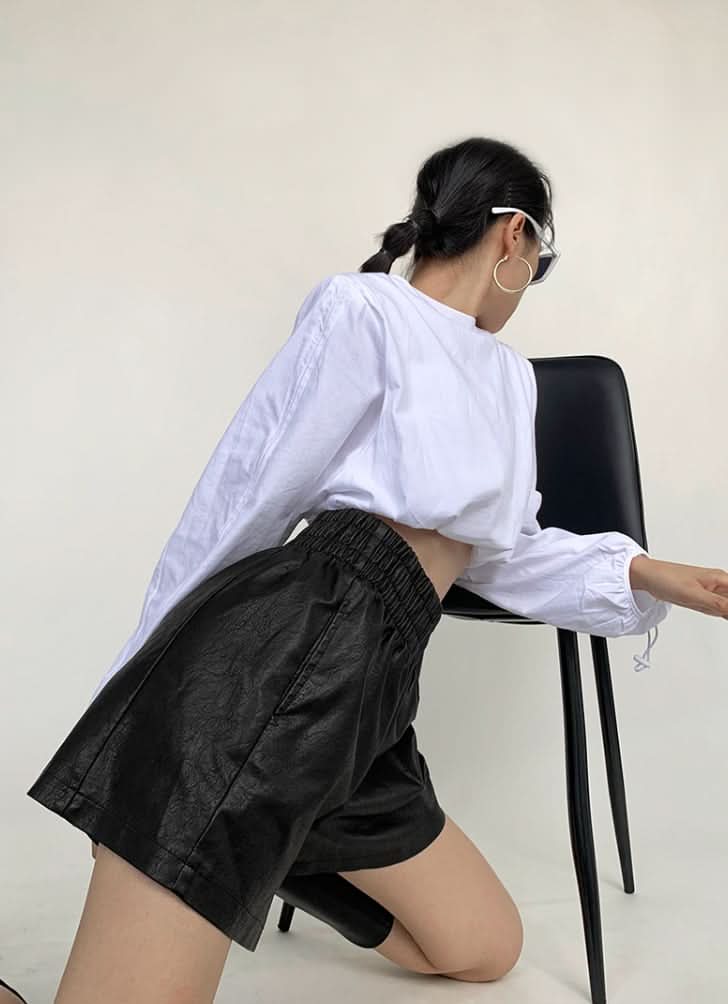美シルエットブラックレザーハーフパンツ - select store mirror me美シルエットブラックレザーハーフパンツ189327876mirror meselect store mirror me189327876S