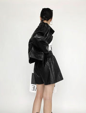 美シルエットブラックレザーハーフパンツ - select store mirror me美シルエットブラックレザーハーフパンツ189327876mirror meselect store mirror me189327876S