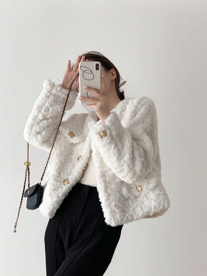 モコファーゴールドボタンノーカラージャケット - select store mirror meモコファーゴールドボタンノーカラージャケット195230851mirror meselect store mirror me195230851S