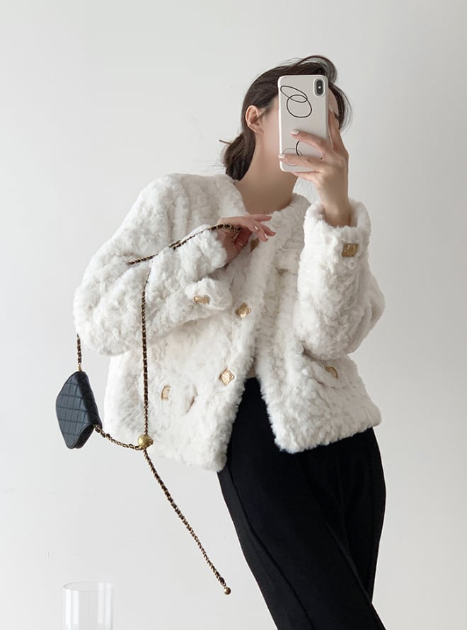 モコファーゴールドボタンノーカラージャケット - select store mirror meモコファーゴールドボタンノーカラージャケット195230851mirror meselect store mirror me195230851S