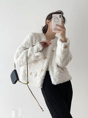 モコファーゴールドボタンノーカラージャケット - select store mirror meモコファーゴールドボタンノーカラージャケット195230851mirror meselect store mirror me195230851S