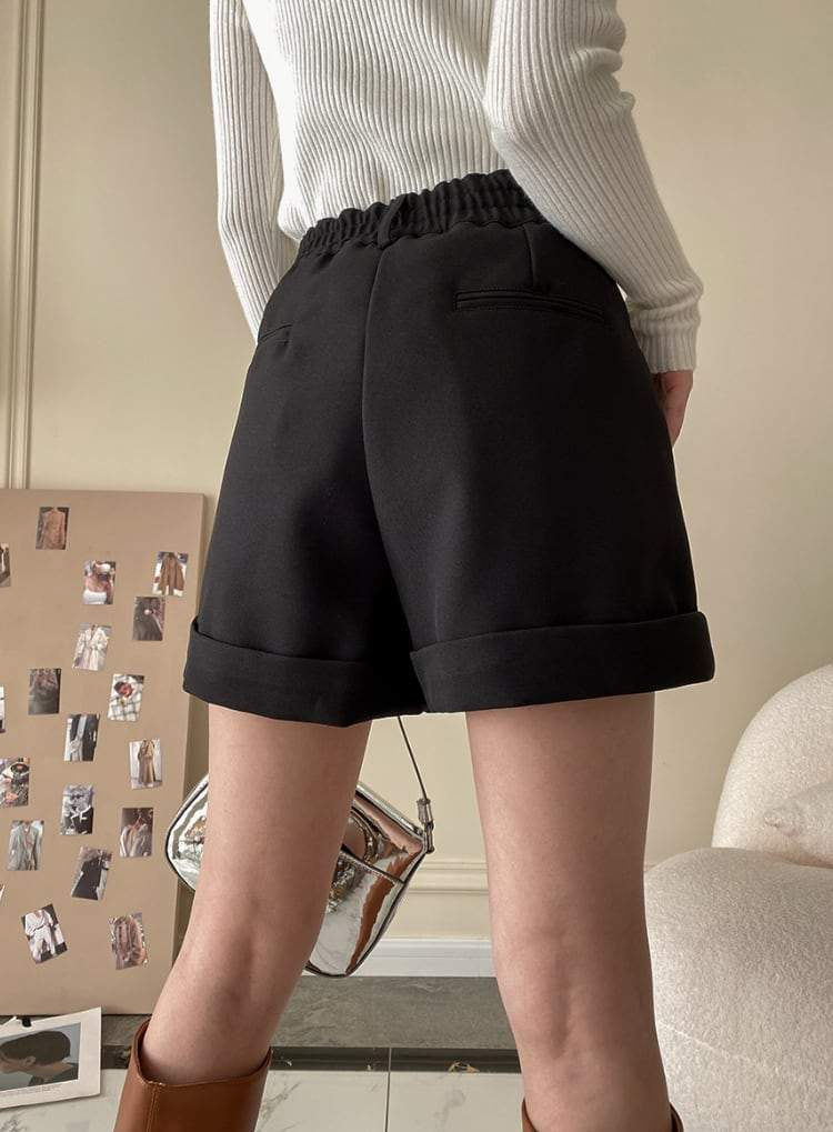 【動画あり】フレア美シルエットブラックショートパンツ - select store mirror me【動画あり】フレア美シルエットブラックショートパンツ197255837mirror meselect store mirror me197255837S