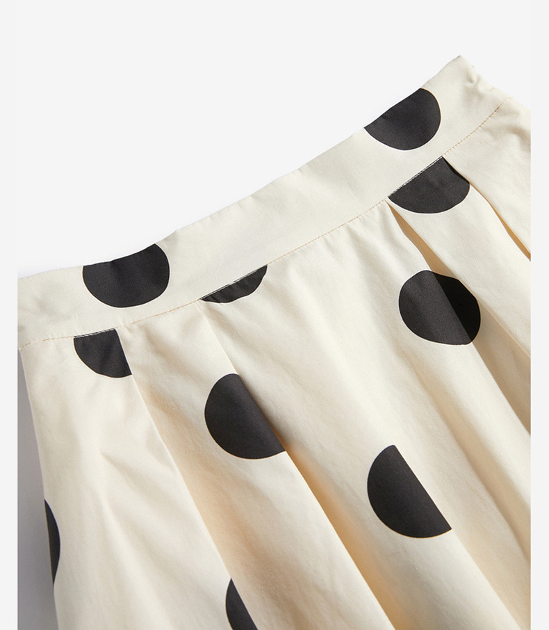 ブラックドットミディアムスカート