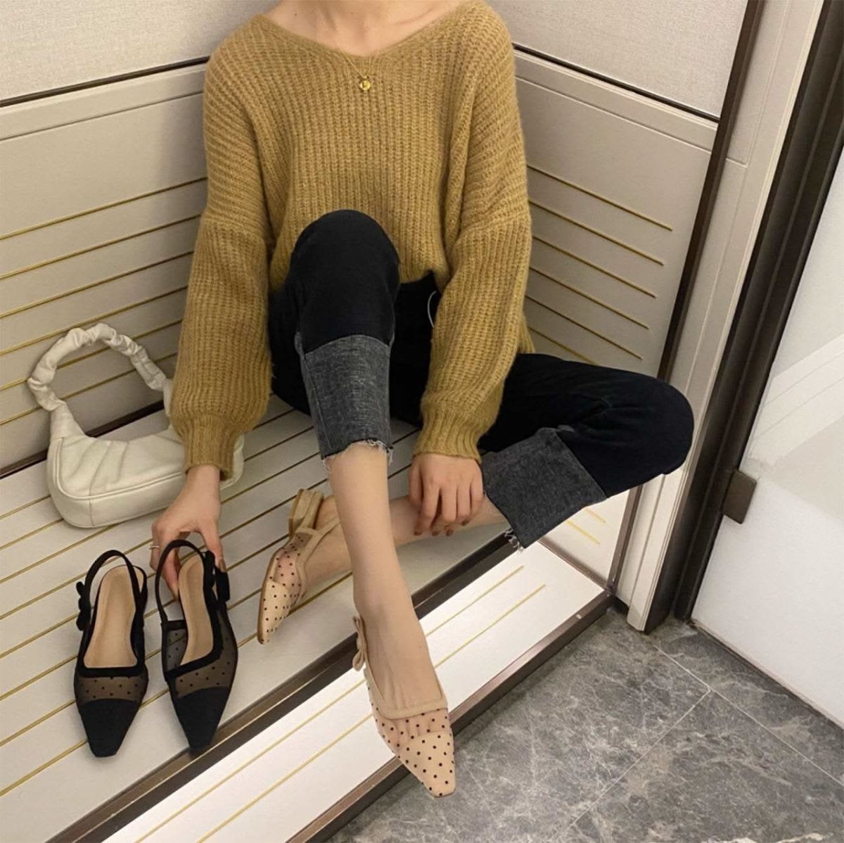 【動画あり】ストラップリボンシースルードットフラットシューズ　２色展開 - select store mirror me【動画あり】ストラップリボンシースルードットフラットシューズ　２色展開107911874mirror meselect store mirror me107911874ベージュ 22.5cm