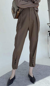 センタータックボタンクロップドパンツ　２色展開 - select store mirror meセンタータックボタンクロップドパンツ　２色展開147027383mirror meselect store mirror me147027383ブラウン S