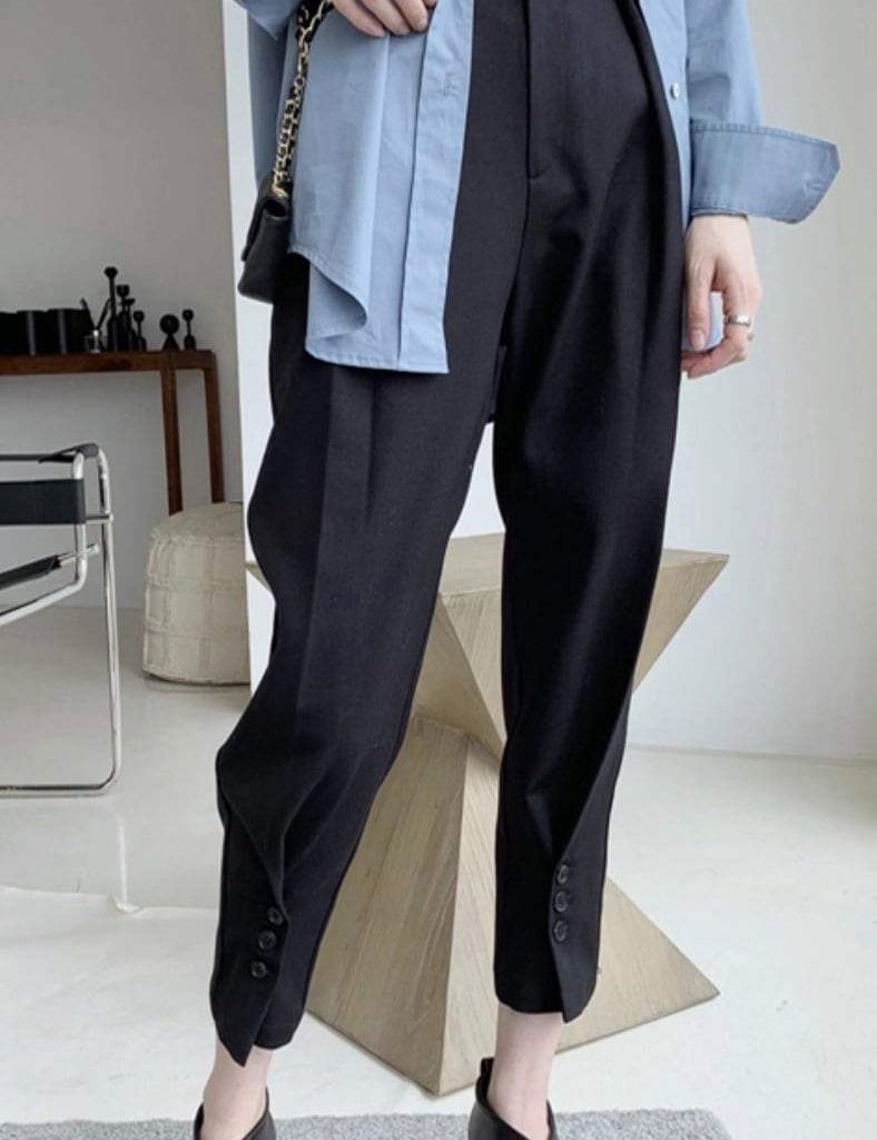 センタータックボタンクロップドパンツ　２色展開 - select store mirror meセンタータックボタンクロップドパンツ　２色展開147027383mirror meselect store mirror me147027383ブラウン S