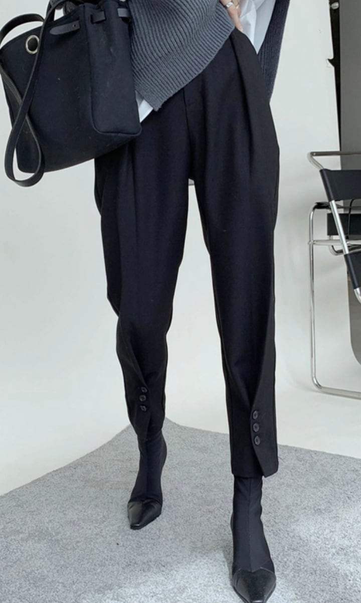 センタータックボタンクロップドパンツ　２色展開 - select store mirror meセンタータックボタンクロップドパンツ　２色展開147027383mirror meselect store mirror me147027383ブラウン S