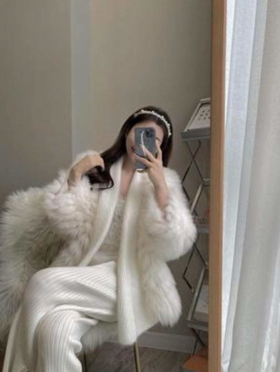 【動画あり】リブニット切り替えボリュームファーコート　２色展開 - select store mirror me【動画あり】リブニット切り替えボリュームファーコート　２色展開152259171mirror meselect store mirror me152259171ホワイト S