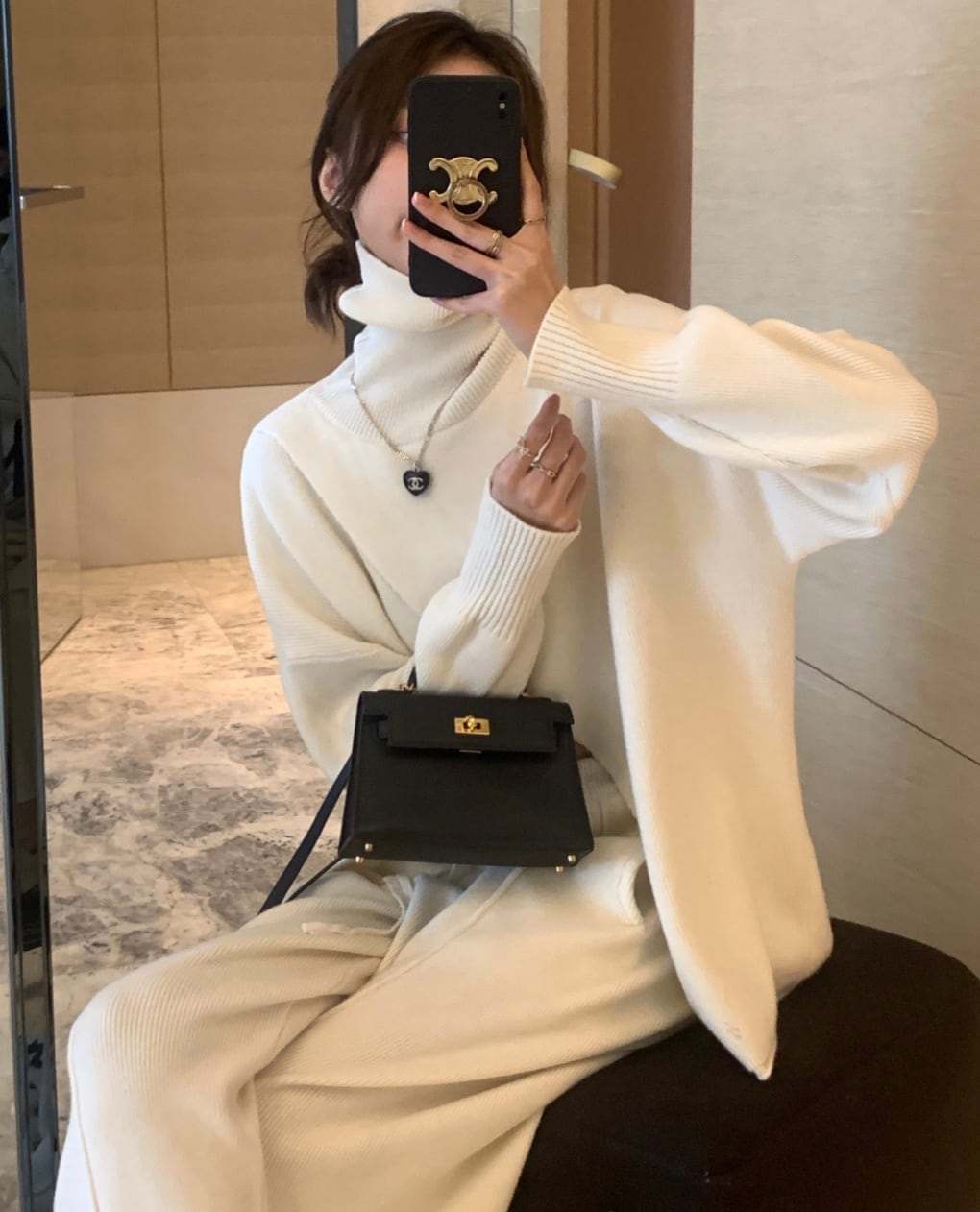 【動画あり】ビッグスリットトップス＆パンツセットアップ　２色展開 - select store mirror me【動画あり】ビッグスリットトップス＆パンツセットアップ　２色展開163468911mirror meselect store mirror me163468911オフホワイト