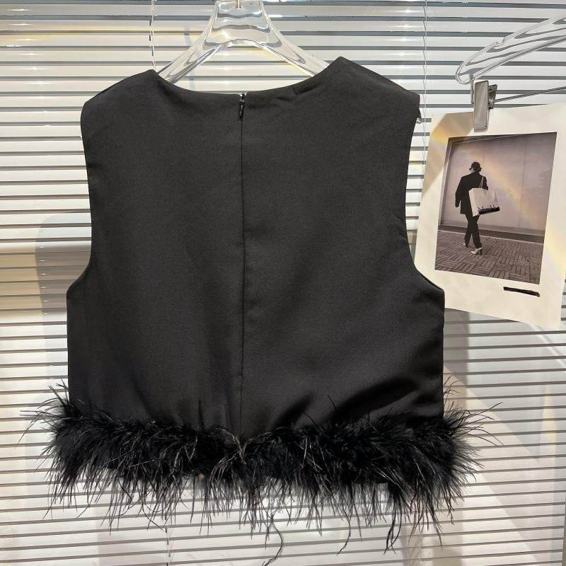 ＜インスタグラマー様ご愛用＞【動画あり】フェザーノースリーブトップス　 ２色展開 - select store mirror me＜インスタグラマー様ご愛用＞【動画あり】フェザーノースリーブトップス　 ２色展開177960935mirror meselect store mirror me177960935ホワイトS