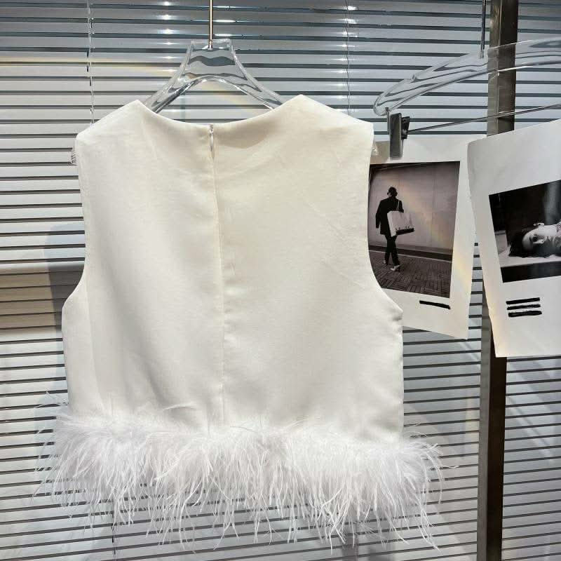 ＜インスタグラマー様ご愛用＞【動画あり】フェザーノースリーブトップス　 ２色展開 - select store mirror me＜インスタグラマー様ご愛用＞【動画あり】フェザーノースリーブトップス　 ２色展開177960935mirror meselect store mirror me177960935ホワイトS