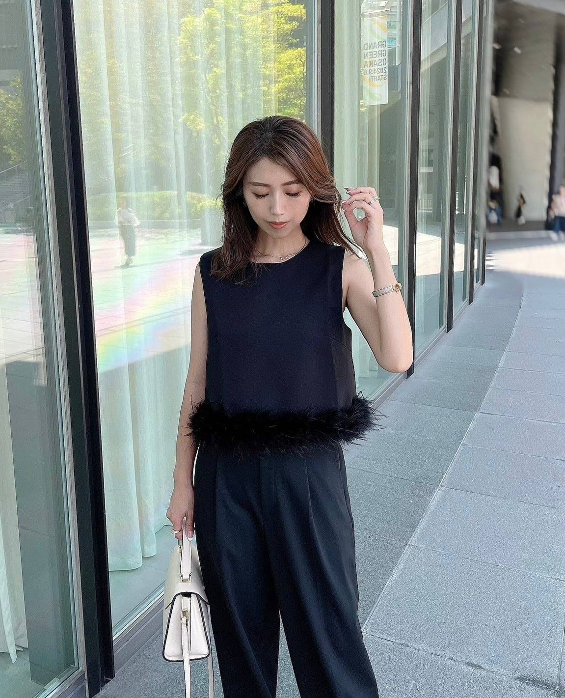 ＜インスタグラマー様ご愛用＞【動画あり】フェザーノースリーブトップス　 ２色展開 - select store mirror me＜インスタグラマー様ご愛用＞【動画あり】フェザーノースリーブトップス　 ２色展開177960935mirror meselect store mirror me177960935ホワイトS