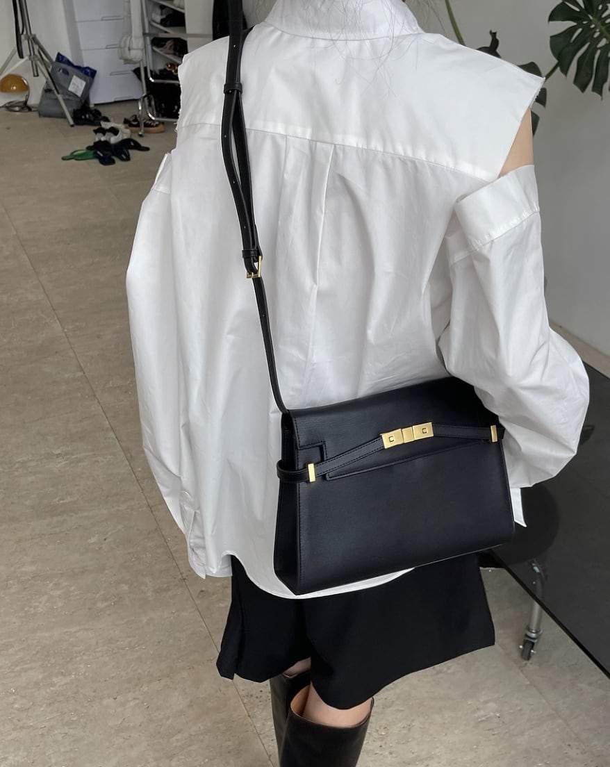 【動画あり】カットショルダーロングスリーブシャツ　２色展開 - select store mirror me【動画あり】カットショルダーロングスリーブシャツ　２色展開180843365mirror meselect store mirror me180843365ホワイト