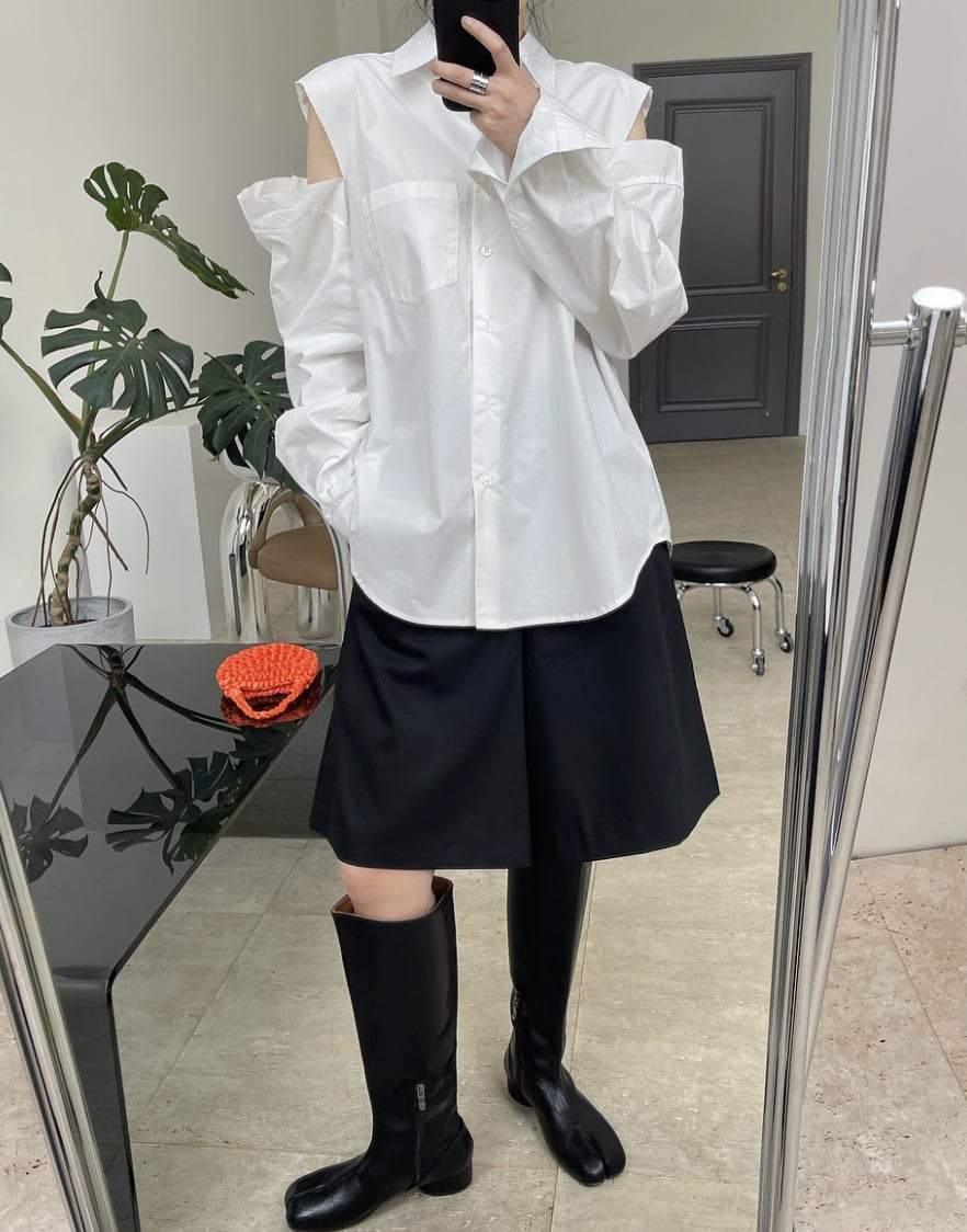【動画あり】カットショルダーロングスリーブシャツ　２色展開 - select store mirror me【動画あり】カットショルダーロングスリーブシャツ　２色展開180843365mirror meselect store mirror me180843365ホワイト