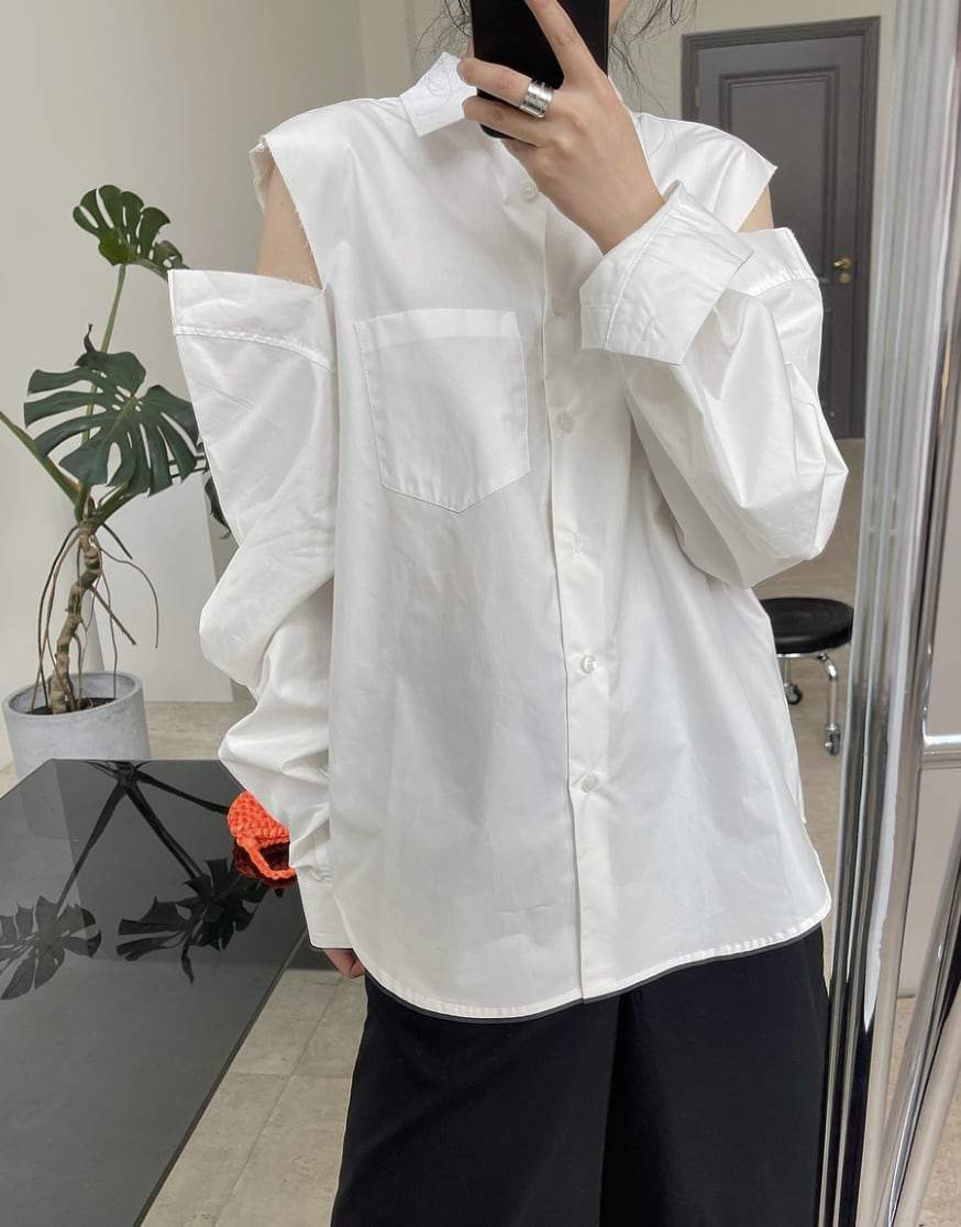 【動画あり】カットショルダーロングスリーブシャツ　２色展開 - select store mirror me【動画あり】カットショルダーロングスリーブシャツ　２色展開180843365mirror meselect store mirror me180843365ホワイト