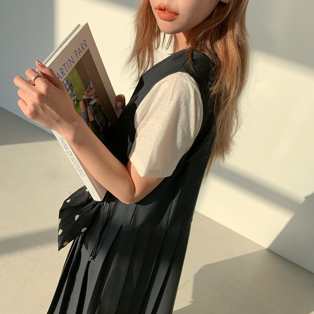 ベスト風サイドプリーツワンピース　２色展開 - select store mirror meベスト風サイドプリーツワンピース　２色展開185584752mirror meselect store mirror me185584752ベージュS
