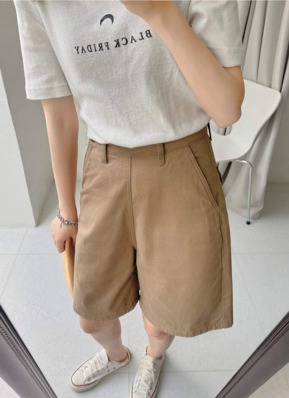 ＜サイズ展開豊富＞【動画あり】美シルエットマニッシュハーフパンツ　２色展開 - select store mirror me＜サイズ展開豊富＞【動画あり】美シルエットマニッシュハーフパンツ　２色展開186092393mirror meselect store mirror me186092393ベージュS