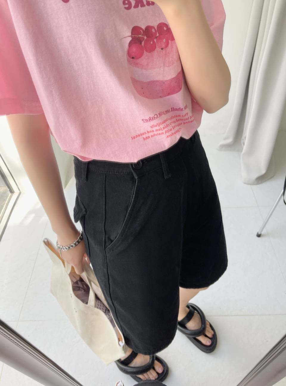 ＜サイズ展開豊富＞【動画あり】美シルエットマニッシュハーフパンツ　２色展開 - select store mirror me＜サイズ展開豊富＞【動画あり】美シルエットマニッシュハーフパンツ　２色展開186092393mirror meselect store mirror me186092393ベージュS