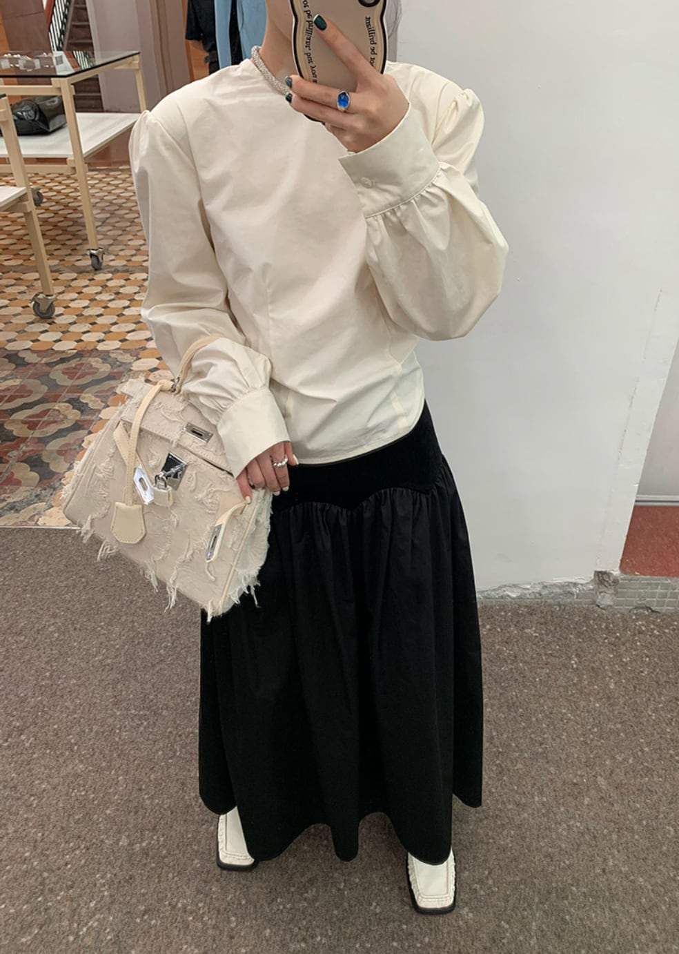 【動画あり】バックダブルリボンロングスリーブトップス　２色展開 - select store mirror me【動画あり】バックダブルリボンロングスリーブトップス　２色展開191019993mirror meselect store mirror me191019993アイボリー