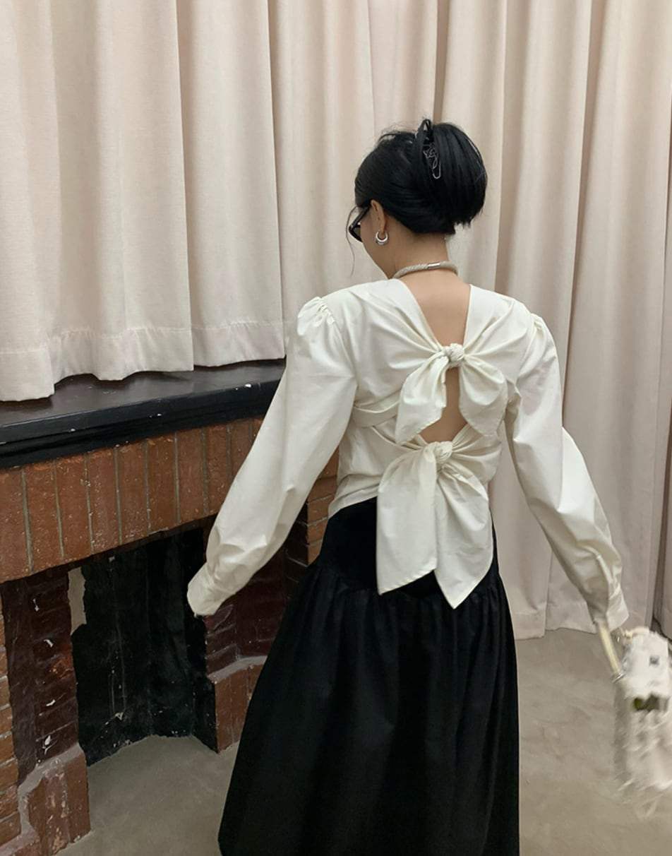 【動画あり】バックダブルリボンロングスリーブトップス　２色展開 - select store mirror me【動画あり】バックダブルリボンロングスリーブトップス　２色展開191019993mirror meselect store mirror me191019993アイボリー