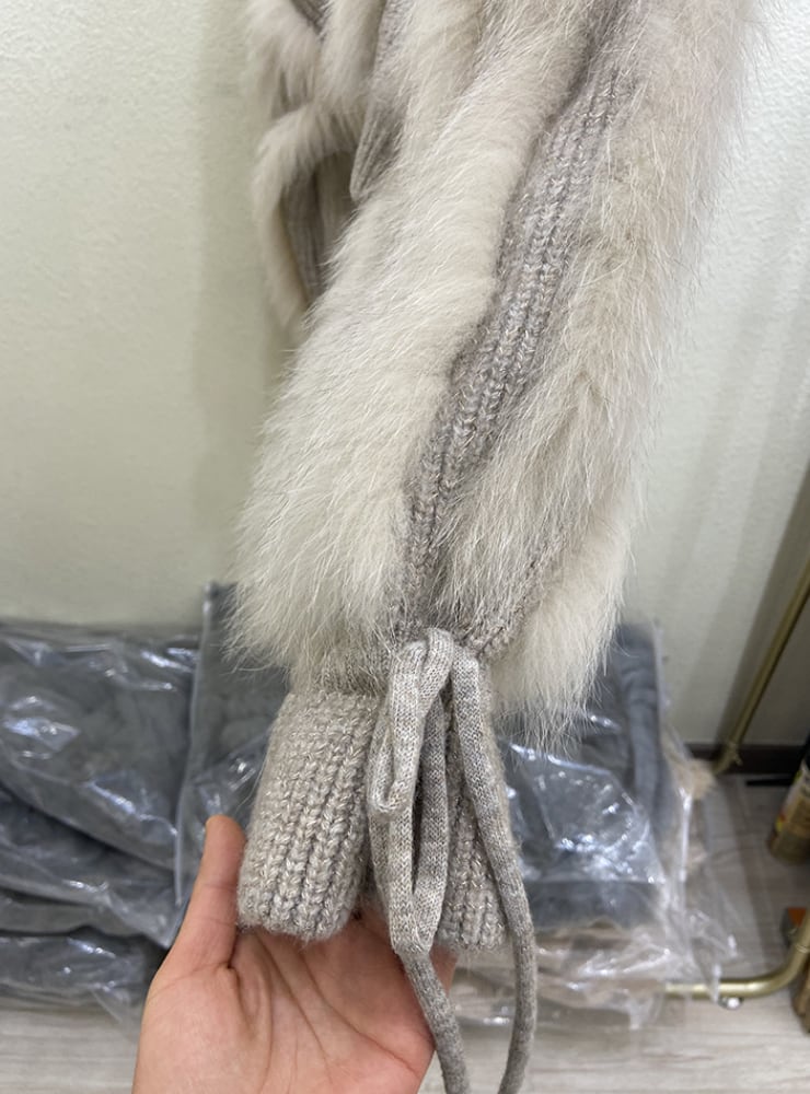 高品質フォックスファークロップドニットトップス　２色展開 - select store mirror me高品質フォックスファークロップドニットトップス　２色展開194871875mirror meselect store mirror me194871875ホワイト