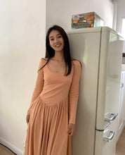 【動画あり】スクエア切り替えフレアワンピース　２色展開 - select store mirror me【動画あり】スクエア切り替えフレアワンピース　２色展開200086831mirror meselect store mirror me200086831ピンクベージュS