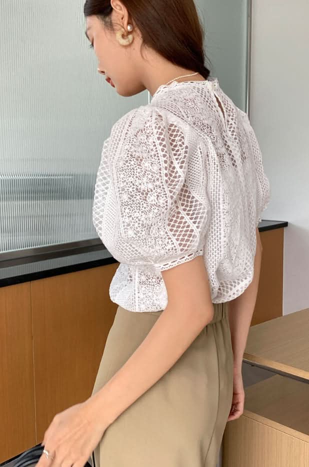 デザインシースルーレースパフスリーブブラウス　２色展開 - select store mirror meデザインシースルーレースパフスリーブブラウス　２色展開200963590mirror meselect store mirror me200963590ホワイト