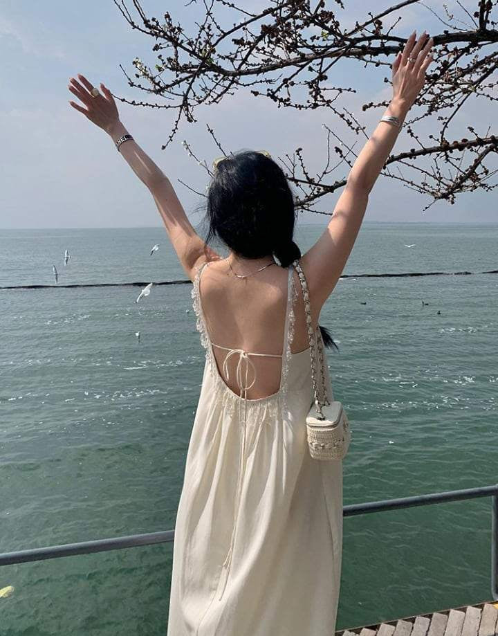 【動画あり】フリンジビジューリラックスマキシワンピース　２色展開 - select store mirror me【動画あり】フリンジビジューリラックスマキシワンピース　２色展開202417458mirror meselect store mirror me202417458ホワイトS