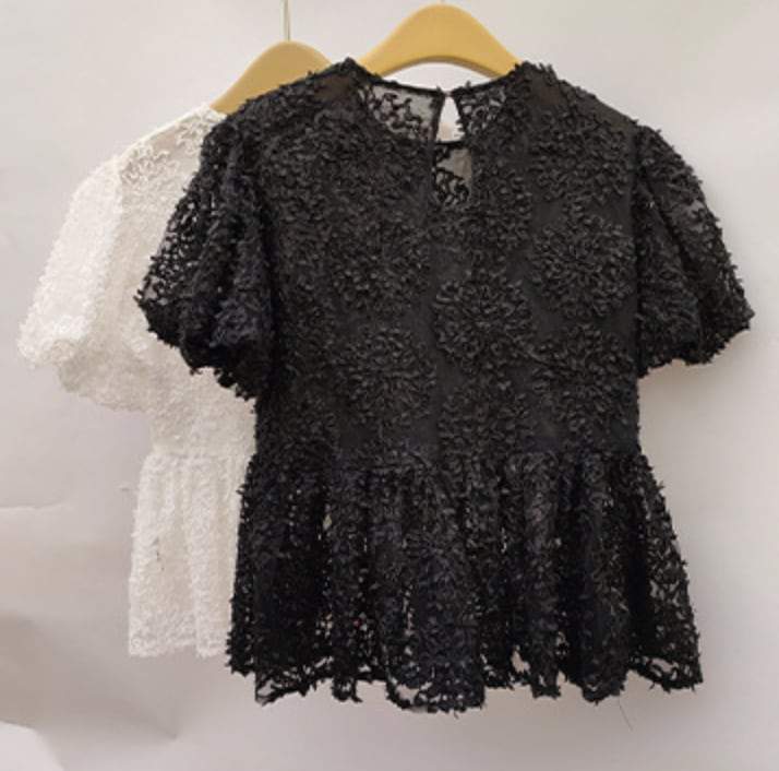 【動画あり】立体フラワーサークルレースブラウス　２色展開 - select store mirror me【動画あり】立体フラワーサークルレースブラウス　２色展開204452633mirror meselect store mirror me204452633ホワイト