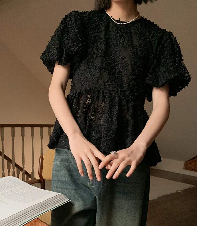 【動画あり】立体フラワーサークルレースブラウス　２色展開 - select store mirror me【動画あり】立体フラワーサークルレースブラウス　２色展開204452633mirror meselect store mirror me204452633ホワイト