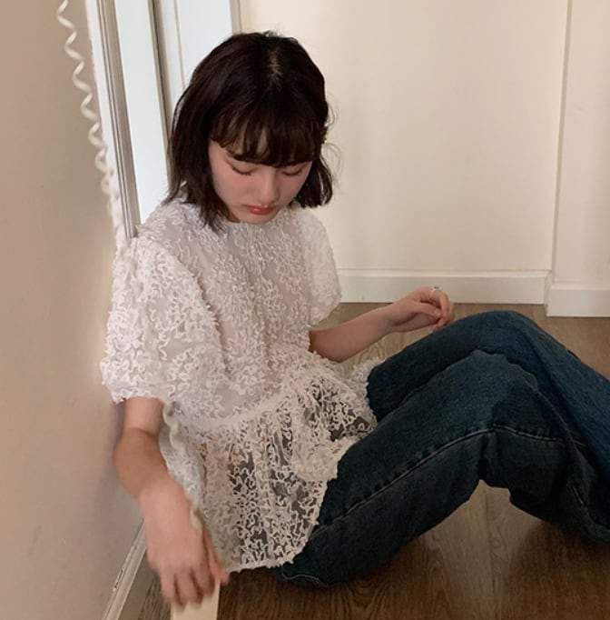 【動画あり】立体フラワーサークルレースブラウス　２色展開 - select store mirror me【動画あり】立体フラワーサークルレースブラウス　２色展開204452633mirror meselect store mirror me204452633ホワイト