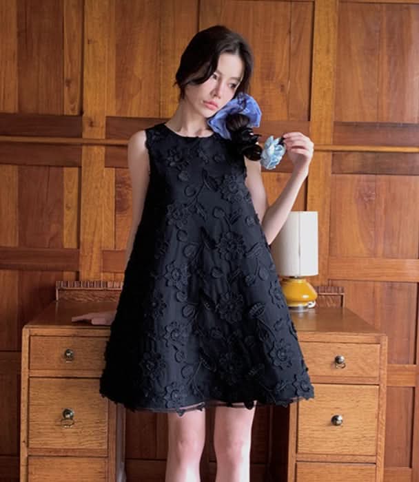 【動画あり】フラワー立体レースサックワンピース　２色展開 - select store mirror me【動画あり】フラワー立体レースサックワンピース　２色展開204459214mirror meselect store mirror me204459214ホワイトS