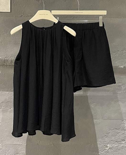 ＜インスタグラマー様ご愛用＞タンクフロントプリーツパンツセットアップ　２色展開 - select store mirror me＜インスタグラマー様ご愛用＞タンクフロントプリーツパンツセットアップ　２色展開206846798mirror meselect store mirror me206846798オレンジS
