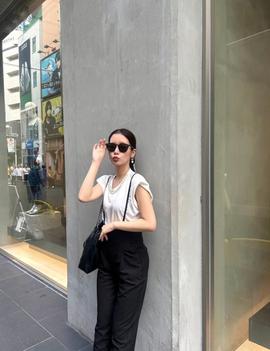 ＜インスタグラマー様ご愛用＞パールデザインショルダートップス　２色展開 - select store mirror me＜インスタグラマー様ご愛用＞パールデザインショルダートップス　２色展開208509724mirror meselect store mirror me208509724ホワイトS