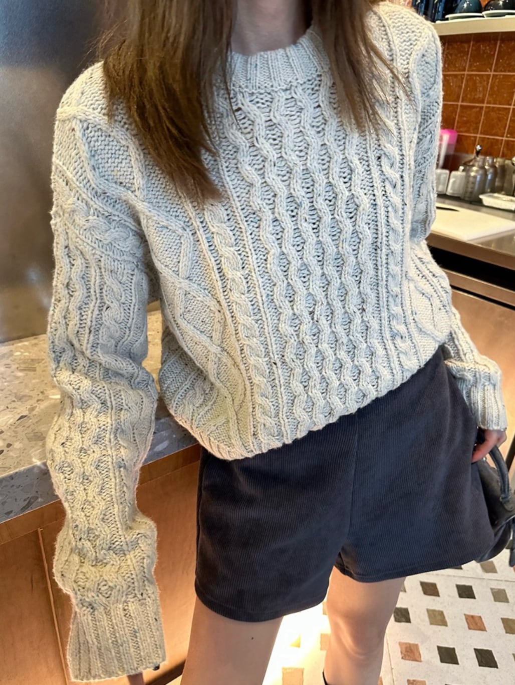 【動画あり】ケーブルミディアムニットセーター　２色展開 - select store mirror me【動画あり】ケーブルミディアムニットセーター　２色展開218998823mirror meselect store mirror me218998823アイボリー