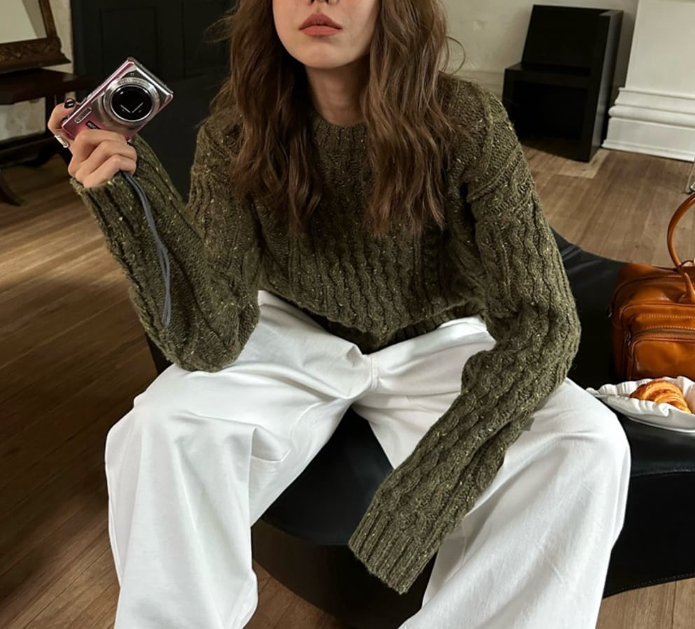 【動画あり】ケーブルミディアムニットセーター　２色展開 - select store mirror me【動画あり】ケーブルミディアムニットセーター　２色展開218998823mirror meselect store mirror me218998823アイボリー