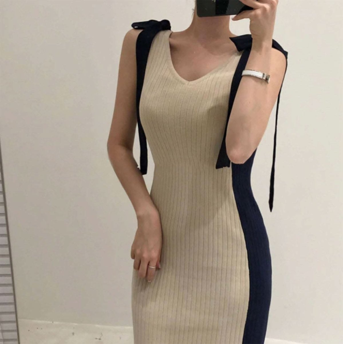 ＜インスタグラマー様ご愛用＞【動画あり】バイカラーショルダーリボンスリットリブニットワンピース　２色展開 - select store mirror me＜インスタグラマー様ご愛用＞【動画あり】バイカラーショルダーリボンスリットリブニットワンピース　２色展開68654283mirror meselect store mirror me68654283ベージュ