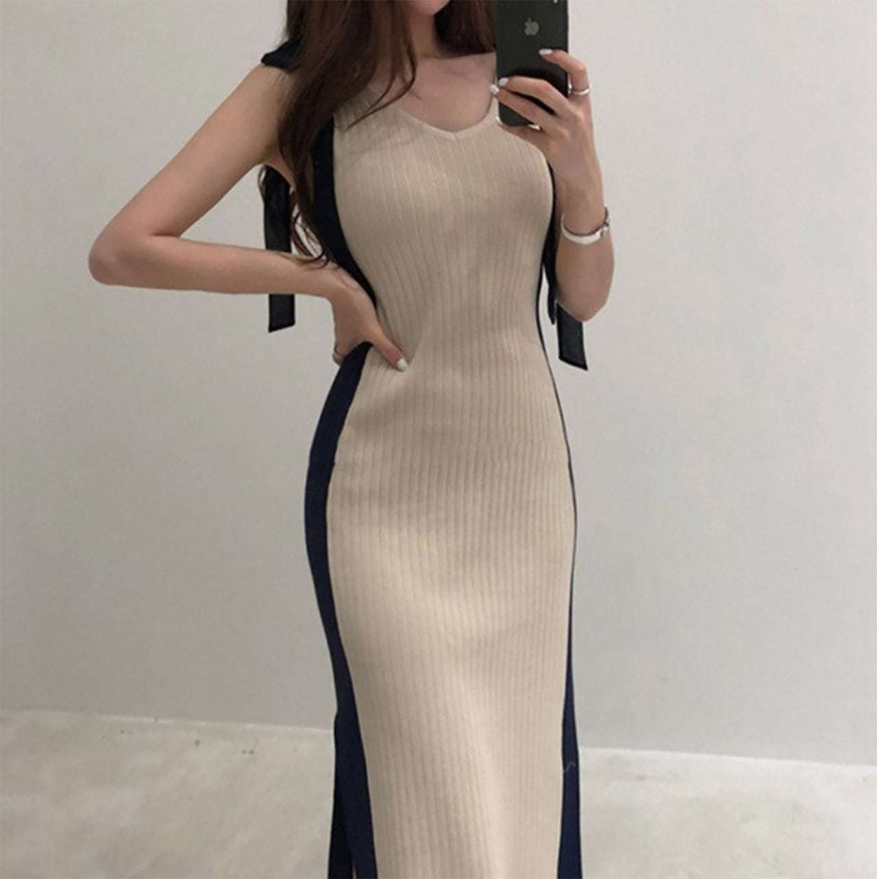 ＜インスタグラマー様ご愛用＞【動画あり】バイカラーショルダーリボンスリットリブニットワンピース　２色展開 - select store mirror me＜インスタグラマー様ご愛用＞【動画あり】バイカラーショルダーリボンスリットリブニットワンピース　２色展開68654283mirror meselect store mirror me68654283ベージュ