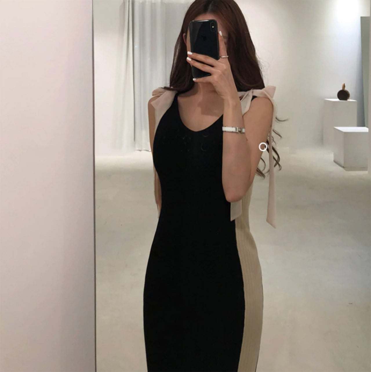 ＜インスタグラマー様ご愛用＞【動画あり】バイカラーショルダーリボンスリットリブニットワンピース　２色展開 - select store mirror me＜インスタグラマー様ご愛用＞【動画あり】バイカラーショルダーリボンスリットリブニットワンピース　２色展開68654283mirror meselect store mirror me68654283ベージュ