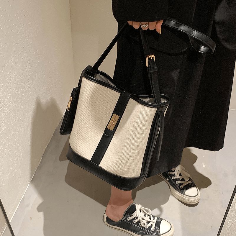 ＜ポーチ付き＞バケツ型ショルダーバッグ　2色展開 - select store mirror me＜ポーチ付き＞バケツ型ショルダーバッグ　2色展開select store mirror meselect store mirror meブラック
