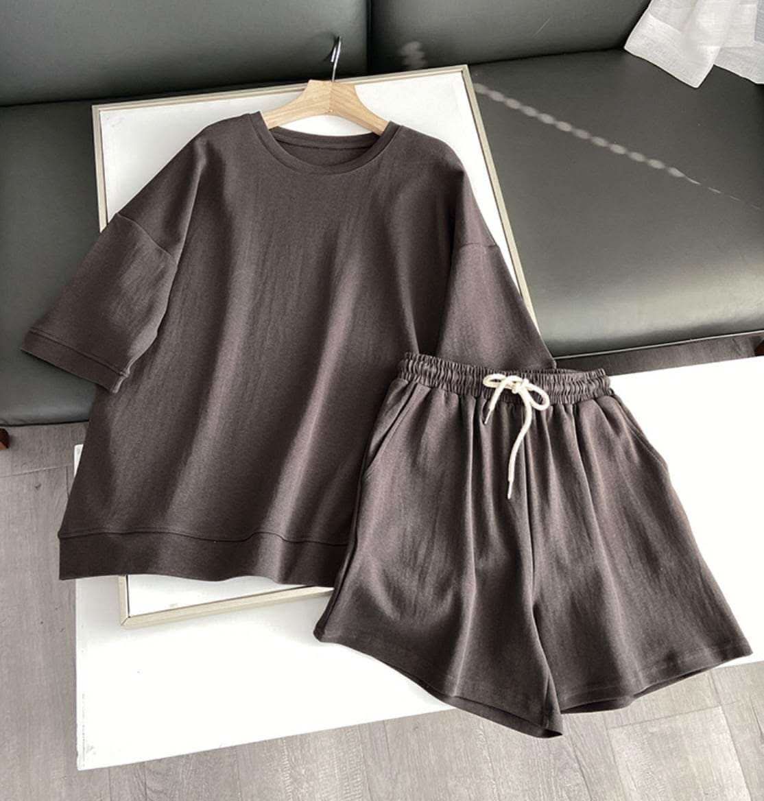 ＜ベージュ２点即納＞ルーズデザインラフシルエットセットアップ　３色展開 - select store mirror me＜ベージュ２点即納＞ルーズデザインラフシルエットセットアップ　３色展開194553875mirror meselect store mirror me194553875【即納】ベージュ
