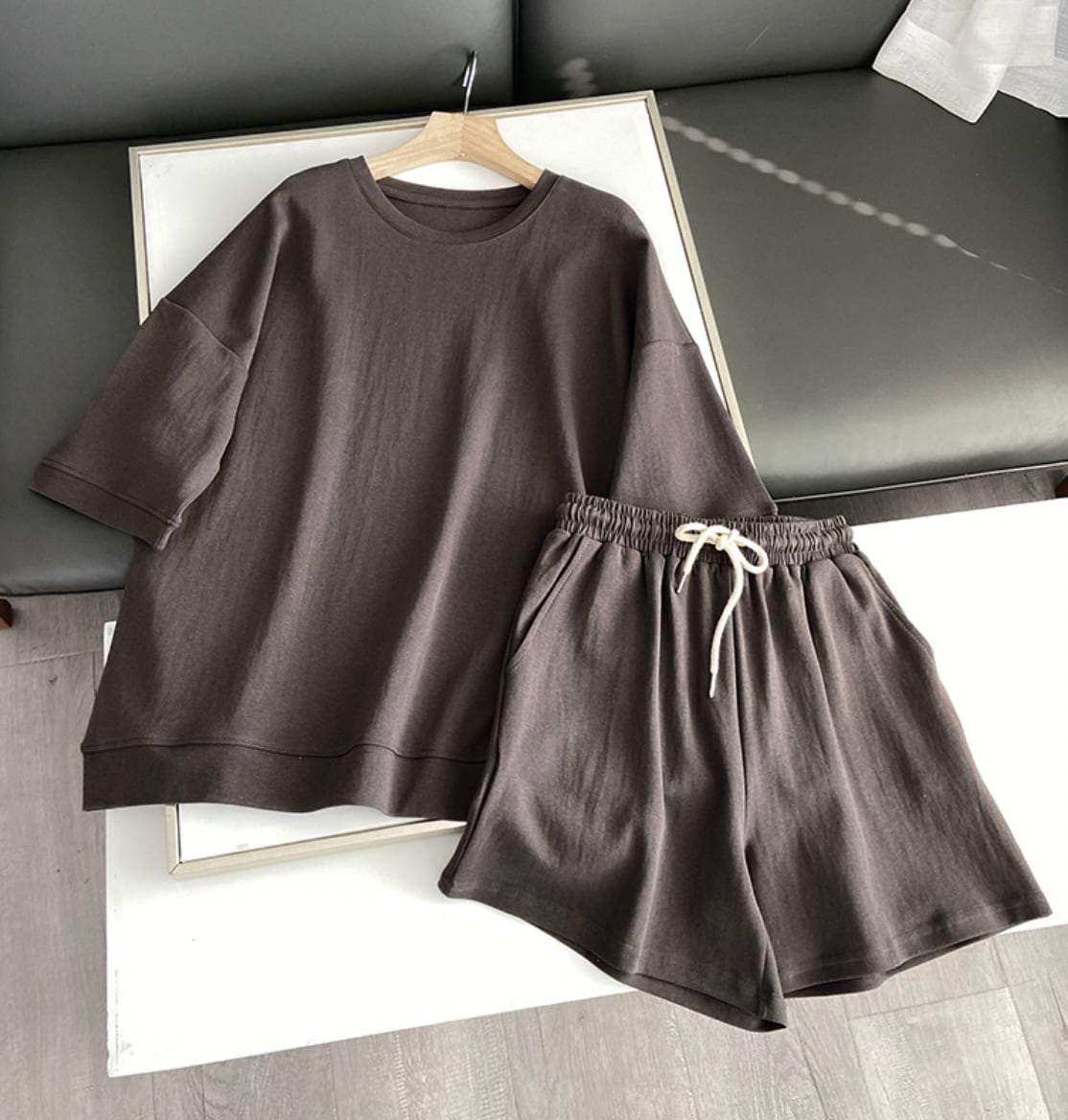 ＜ベージュ２点即納＞ルーズデザインラフシルエットセットアップ　３色展開 - select store mirror me＜ベージュ２点即納＞ルーズデザインラフシルエットセットアップ　３色展開194553875mirror meselect store mirror me194553875【即納】ベージュ