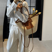 【2025春夏新作】大きめ麦わら風トートバッグ　２色展開 - select store mirror me【2025春夏新作】大きめ麦わら風トートバッグ　２色展開select store mirror meselect store mirror meカーキ