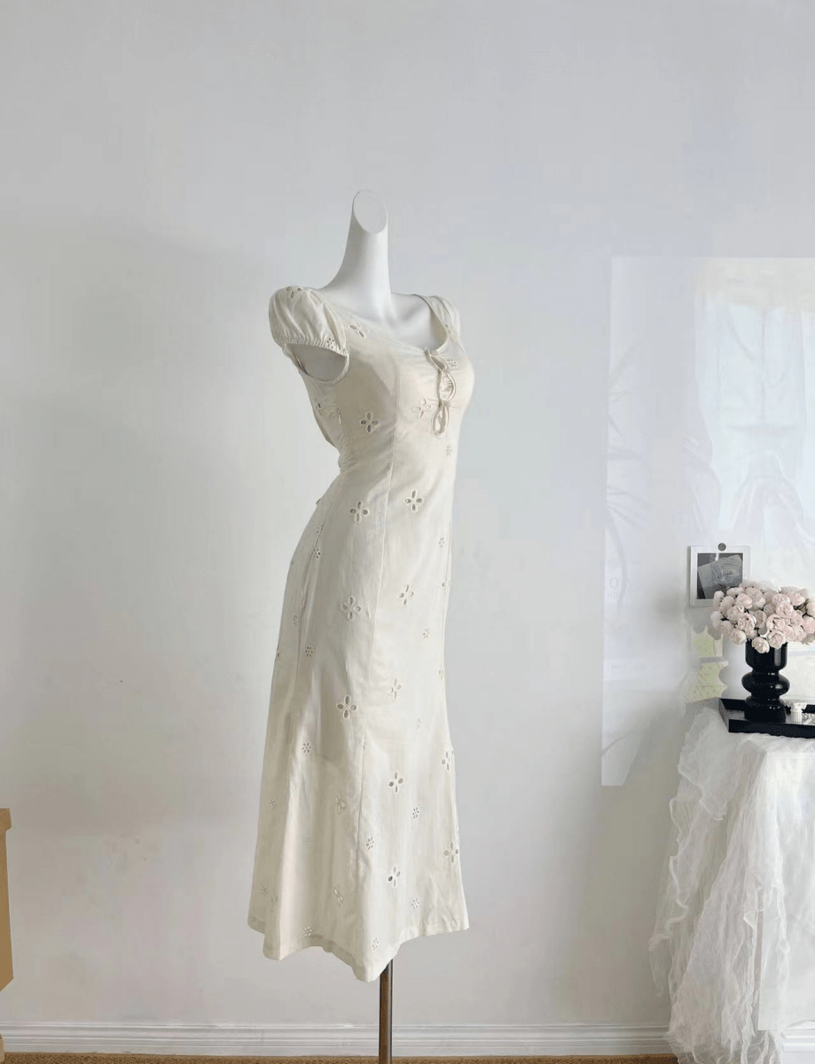 【2025春夏新作】フラワーカットアウトデザイン・スリムフィットマキシドレス - select store mirror me【2025春夏新作】フラワーカットアウトデザイン・スリムフィットマキシドレスselect store mirror meselect store mirror meS