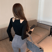 【2025春夏新作】ショルダーカットスリムデザイントップス - select store mirror me【2025春夏新作】ショルダーカットスリムデザイントップスselect store mirror meselect store mirror meS