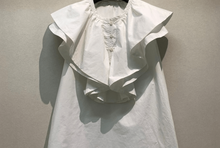 【2025春夏新作】メモリーラッフルブラウス - select store mirror me【2025春夏新作】メモリーラッフルブラウスselect store mirror meselect store mirror meホワイトS