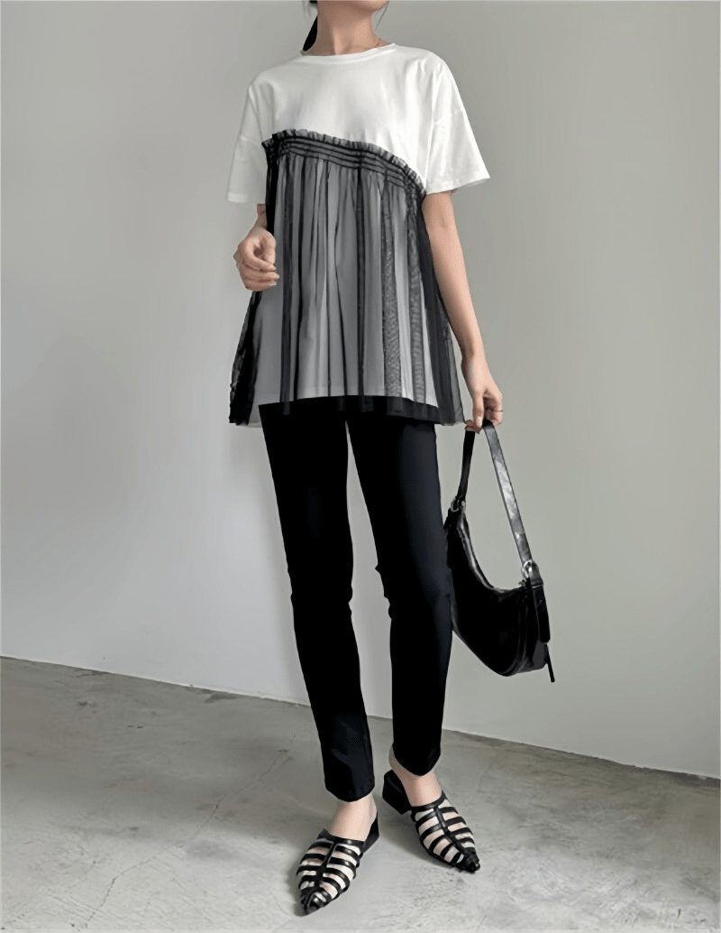 【2025春夏新作】チュールドッキングビスチェライクTシャツ【3色展開】 - select store mirror me【2025春夏新作】チュールドッキングビスチェライクTシャツ【3色展開】select store mirror meselect store mirror meホワイト×ブラックFREE