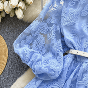 【2025春夏新作】刺繍レースＶネックワンピース【2色展開】 - select store mirror me【2025春夏新作】刺繍レースＶネックワンピース【2色展開】select store mirror meselect store mirror meスカイブルーS