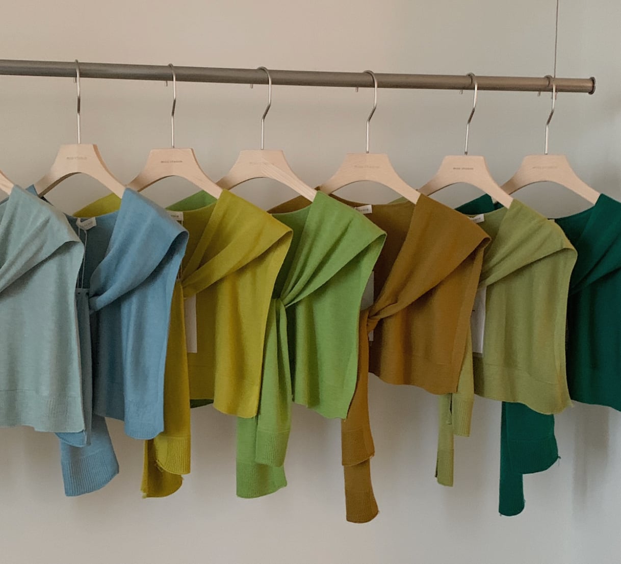 カモフラージュ肩掛けニットアクセサリー　２１色展開 - select store mirror meカモフラージュ肩掛けニットアクセサリー　２１色展開202404588mirror meselect store mirror me202404588ホワイト